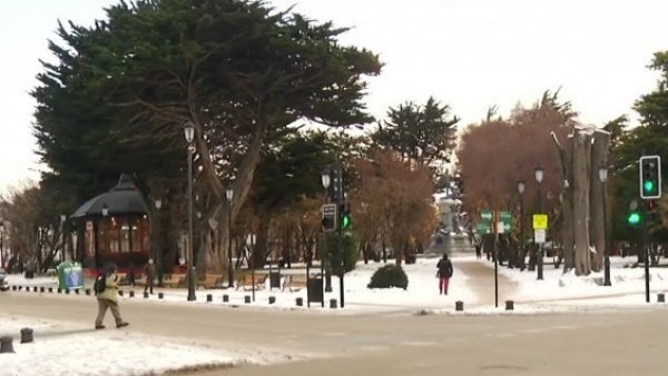 Con bajísimas temperaturas: Así viven en Punta Arenas la ola polar
