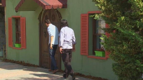 Elif - T1E16 | ¡Salgan de ahí!
