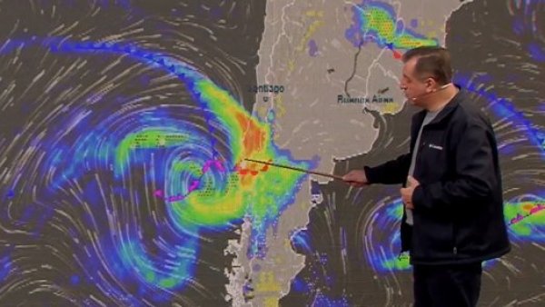 "Hay un aviso": Iván Torres detalla los lugares con la posibilidad de tornados para las próximas horas

