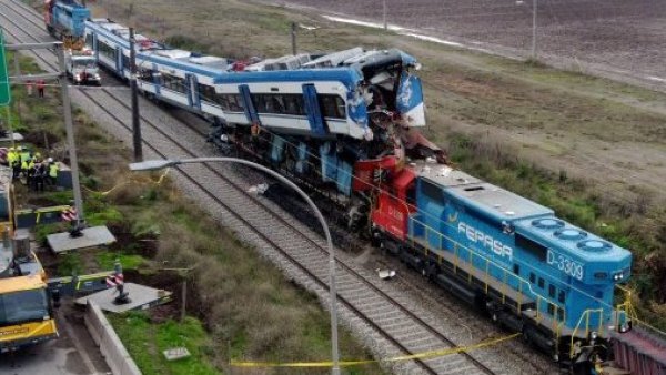 Maquinistas de ferrocarriles seguirán en paro este martes