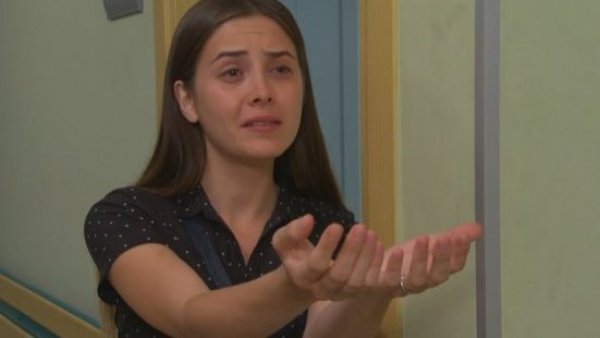 Elif - T1E21 | La resignación de Melek
