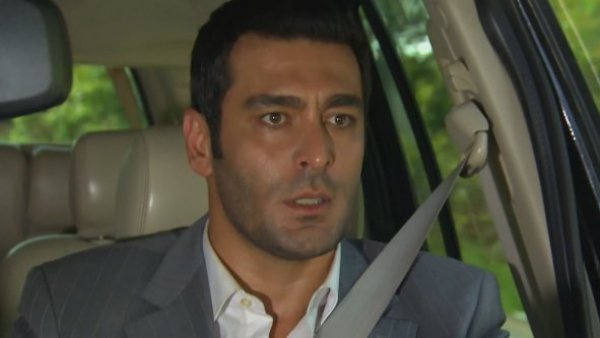 Los temores del señor Kenan: Revisa un adelanto de este lunes de "Elif"
