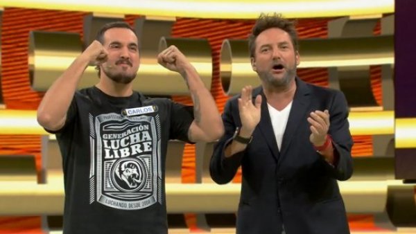 ¡Jugada maestra! Carlos triunfa en "Ahora Caigo" y se lleva $2.600.000
