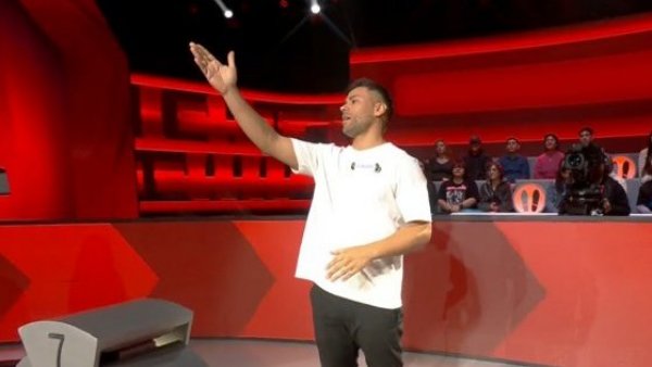 ¡Al lote! La palabra que hizo desaparecer a Claudio Valdivia en "Ahora Caigo Prime"
