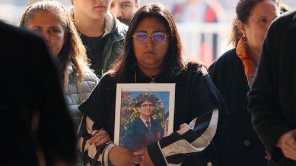 Mamá de Franco Vargas responde a comandante en jefe del Ejército: "Sigue la mala práctica de encubrir a los culpables"
