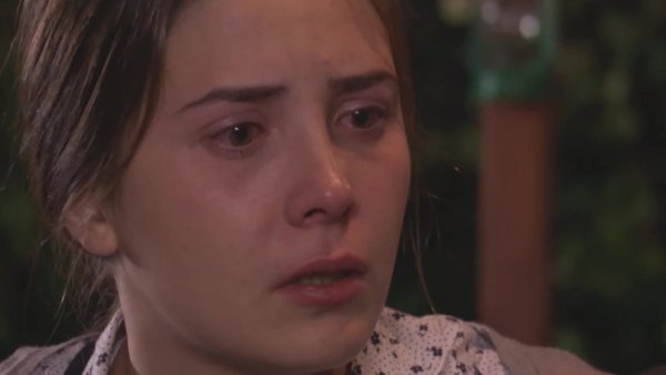 Elif - T1E34 | El trato
