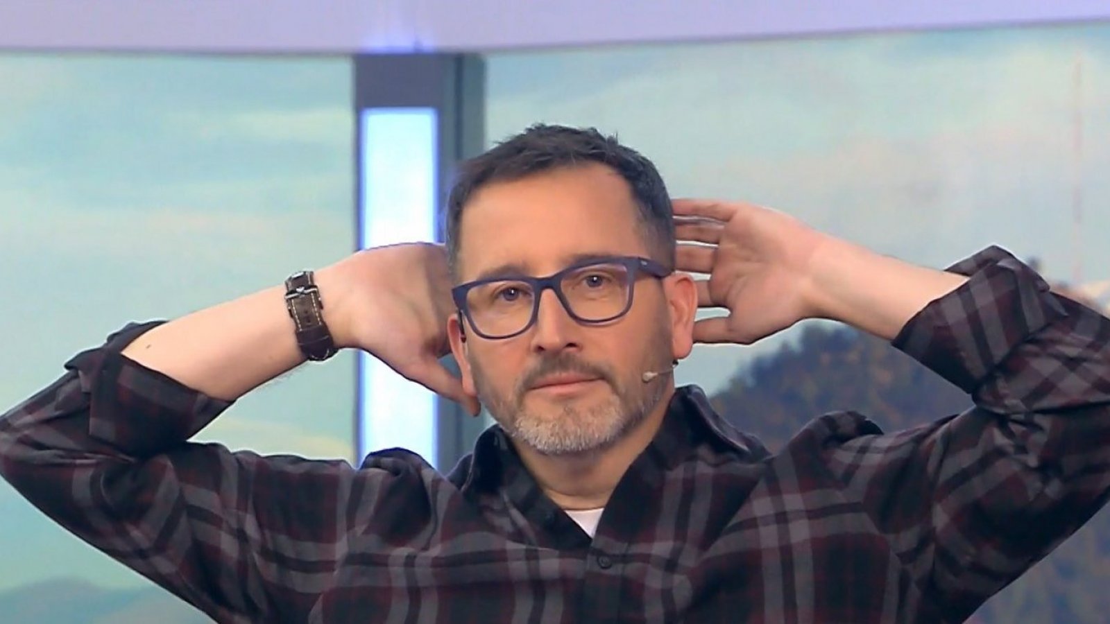 Eduardo Fuentes, el "abuelo chic" favorito de la televisión
