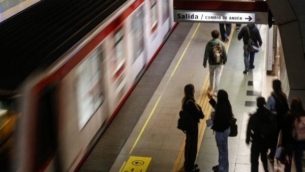 Metro inicia proceso de tramitación ambiental de la nueva Línea 8
