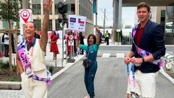 ¡Qué emoción!: Outfits del Team Chile en París 2024 generan ola de comentarios
