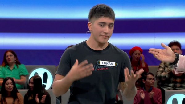 “No lo puedo creer”: La frustración del líder al errar en fácil pregunta
