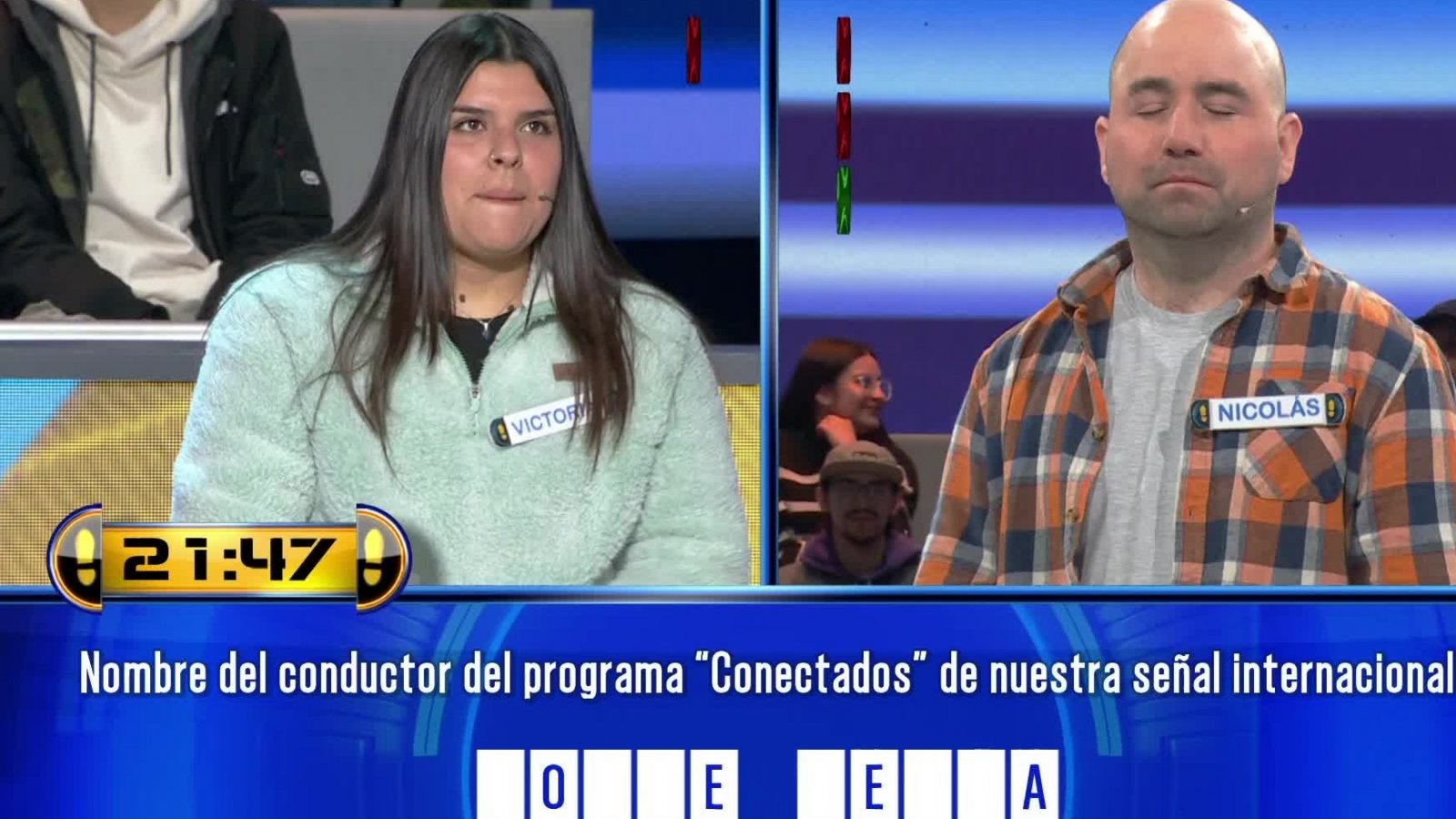 Jorge Hevia "hace caer" a participante de Ahora Caigo
