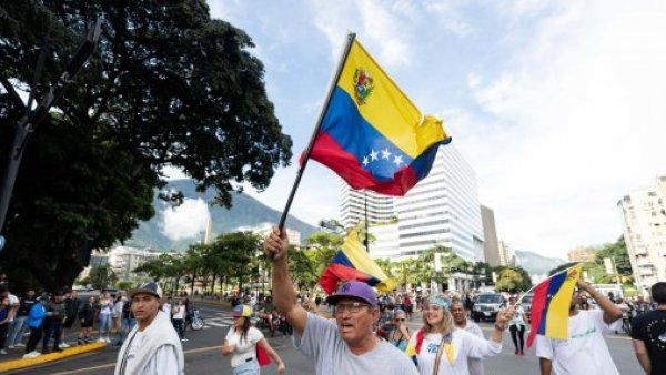 "El cerro bajó a Caracas": La reacción de Venezuela el día después de las elecciones
