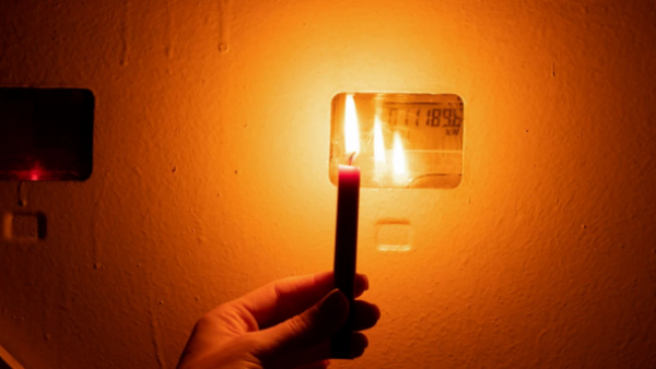 Más de 700 mil hogares sin luz por sistema frontal