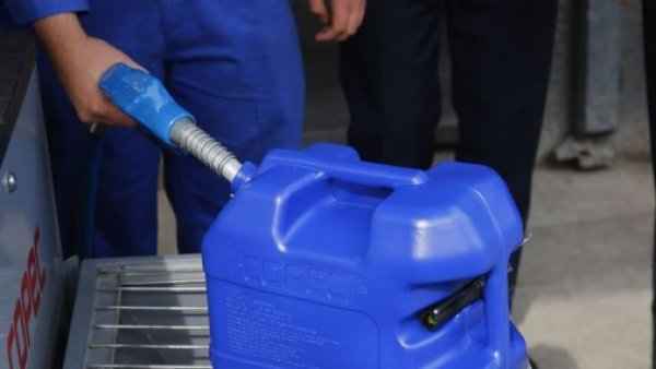 Precio de la parafina subirá casi $14 pesos desde este jueves según Enap
