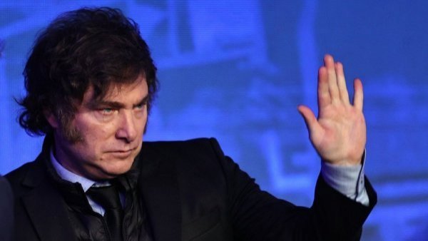 Javier Milei llega a Chile con una agenda corta y sin reunión con el Presidente Boric
