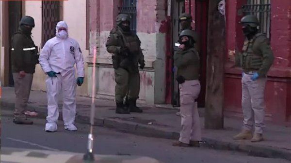 Allanamiento en Recoleta: cae banda que traficaba drogas y armas
