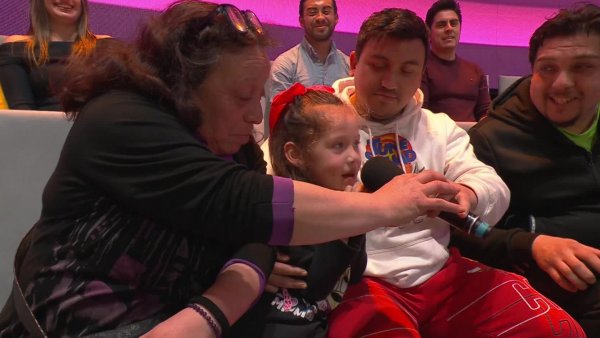 ¡Qué emoción! Hija de participante dedica tierna canción a su madre
