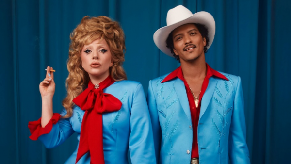 Lady Gaga y Bruno Mars sorprenden con romántico single
