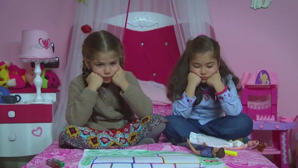 Elif - T1E58 | El plan de Elif y Tugce
