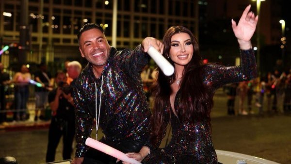 <p>Redes sociales. Óscar de la Hoya y Holly Sanders. </p>