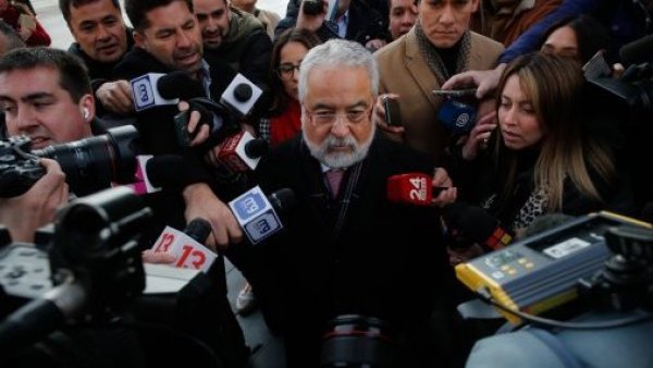 "Aquí pueden haber delitos": Abogado de Luis Hermosilla habla previo a la formalización
