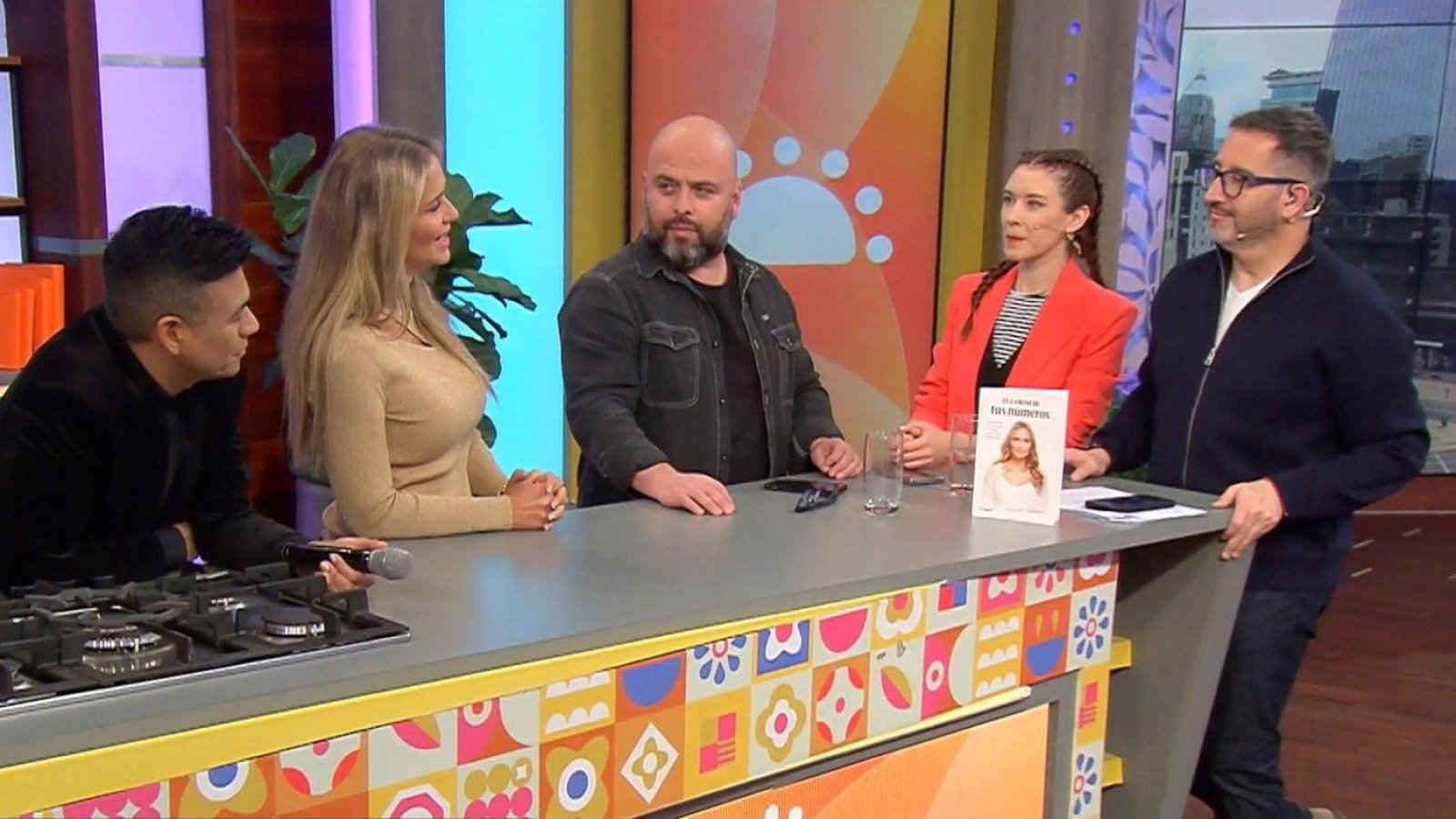 "El camino de tus números": Kenita Larraín nos entrega detalles de su primer libro
