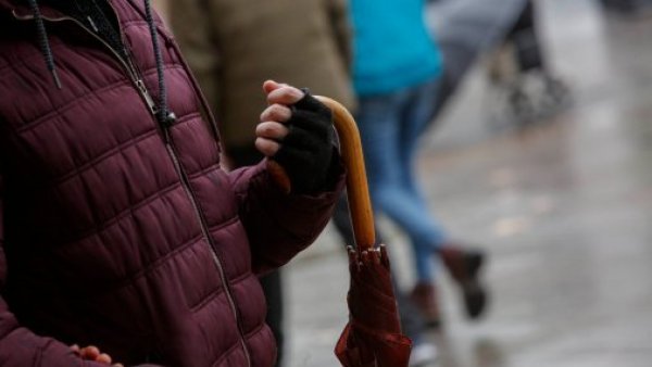 Iván Torres entrega los horarios de la nueva lluvia en Santiago para este viernes