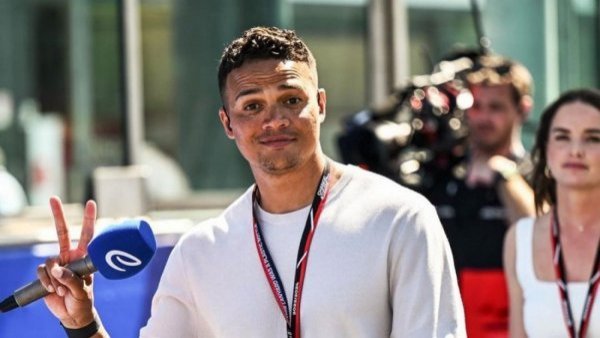 BBC despide a exseleccionado inglés de fútbol por "comportamiento inadecuado"
