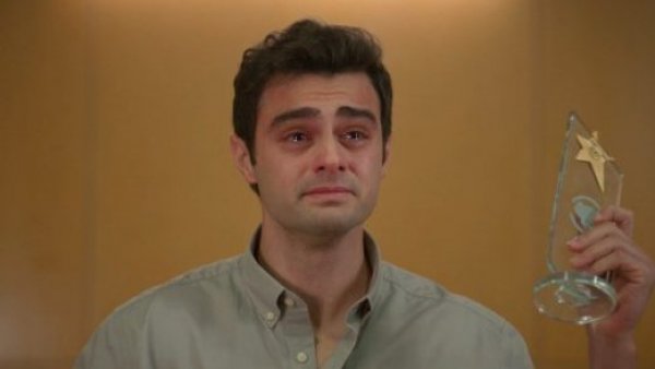 Todo por mi familia - T1E393 | El triunfo de Omer
