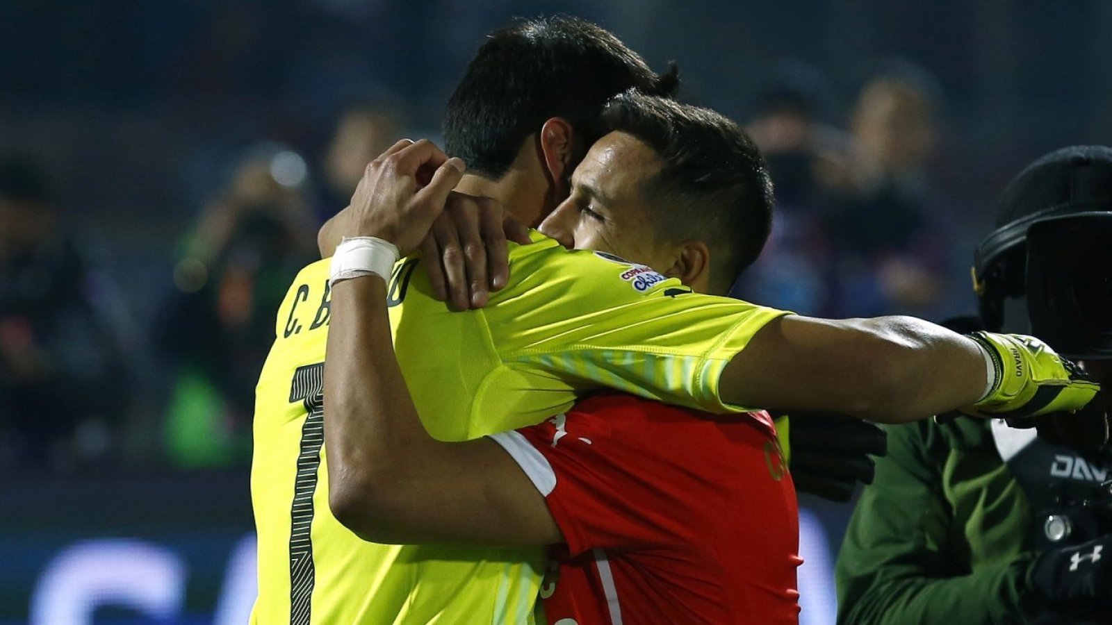 Alexis Sánchez. Claudio Bravo.