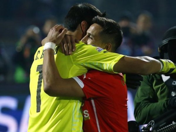 Alexis Sánchez. Claudio Bravo.