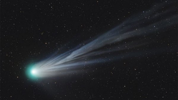 ¡Gran expectación por el "Cometa del Siglo"! ¿Cuándo y cómo verlo en Chile?
