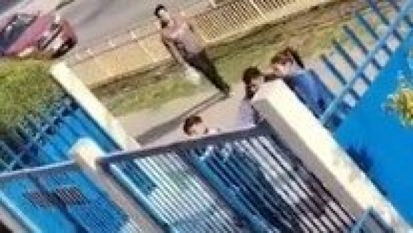 Prisión preventiva para madre e hijo por riña ocurrida en liceo de Puente Alto
