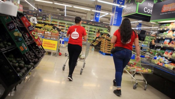 Conoce los horarios de los supermercados para las Fiestas Patrias 2024