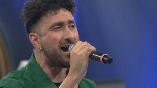 ¡Ahora Caigo! Prime baila al ritmo de La Combo Tortuga
