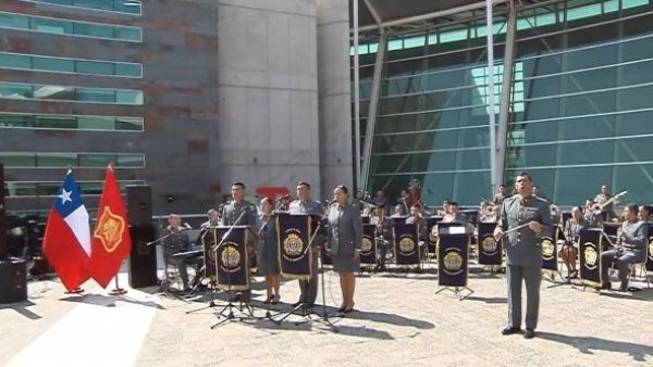 Disfruta de la entonación de "Los Viejos Estandartes" en la "Parada Musical"
