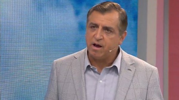 "Es una chacota": El descargo de Iván Torres por el cambio de hora

