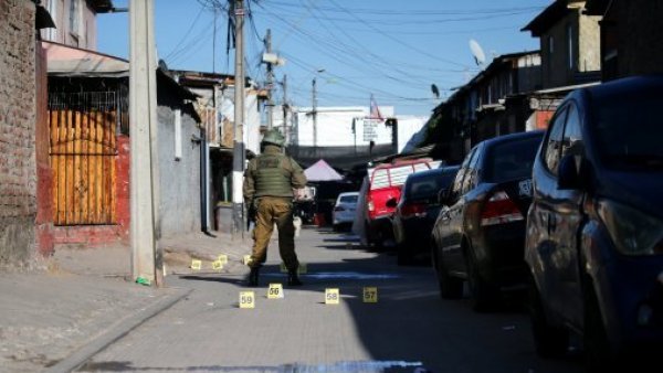 Hombre llega a domicilio de La Pintana y asesina a dos personas
