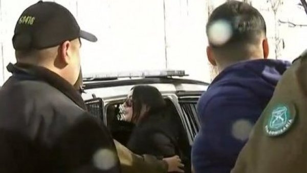 Golpearon y escupieron a Carabineros: Fiscalización termina con detenidos en La Florida
