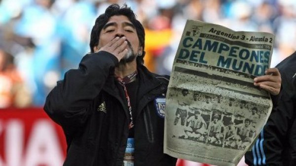 Aplazan para marzo de 2025 el juicio por la muerte de Maradona
