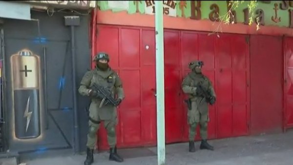 Masivo operativo policial: Habrían encontrado parte del dinero robado a Brinks
