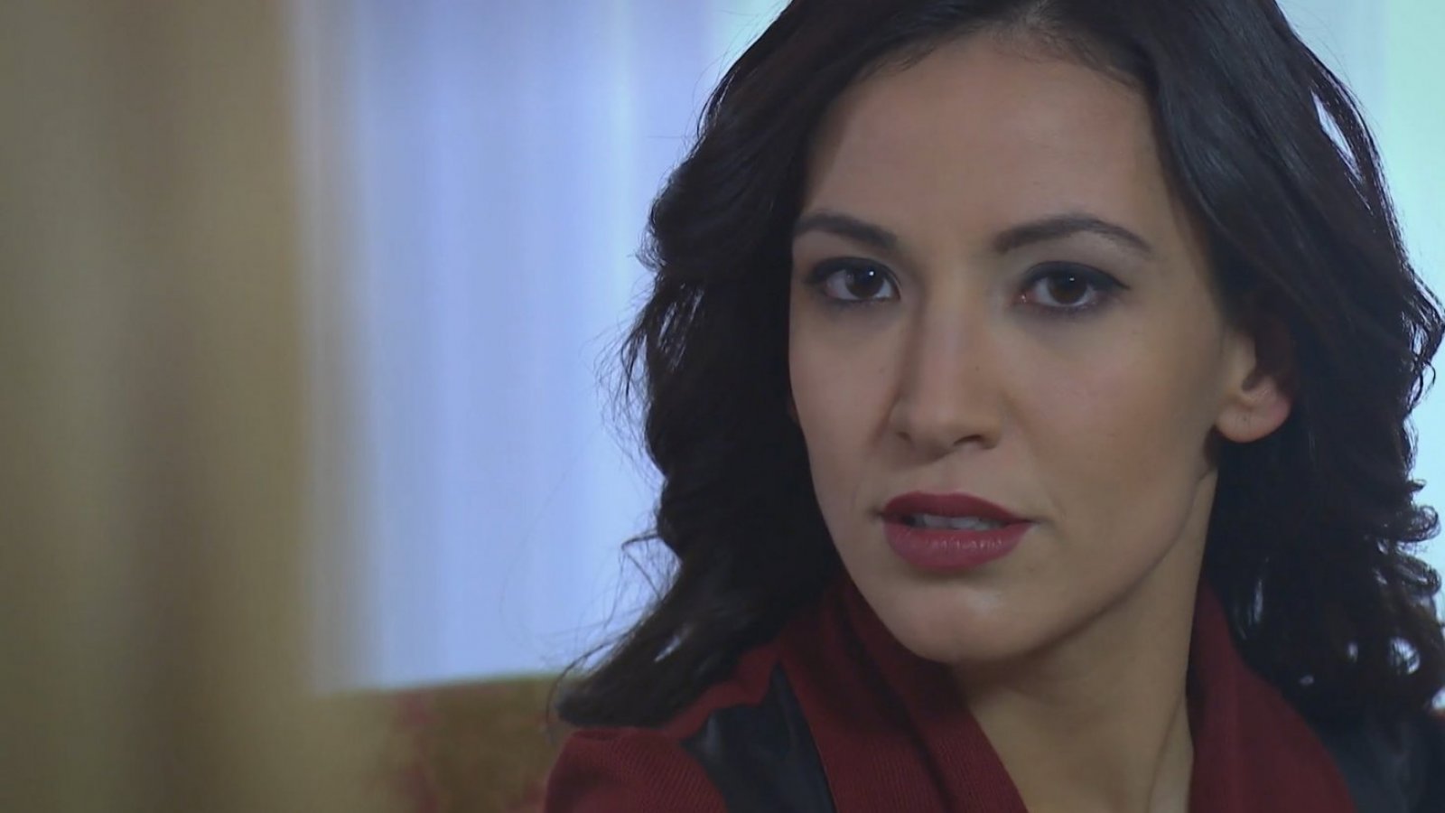 Elif - T1E78 | Engaño en la mansión
