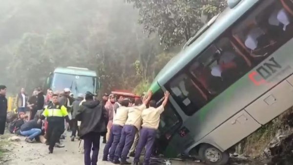 Chilena herida en bus accidentado en Machu Picchu: "Pensé que no íbamos a vivir"
