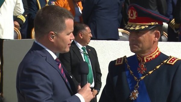 "Orgullosos y contentos": Comandante en Jefe del Ejército se refiere al desarrollo de la Parada Militar 2024
