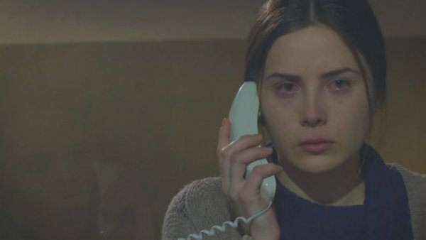 Elif - T1E83 | Tristeza en la cárcel
