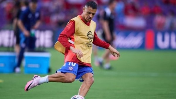 Esperando por Alexis: Udinese avanzó en Copa Italia tras vencer a Salernitana
