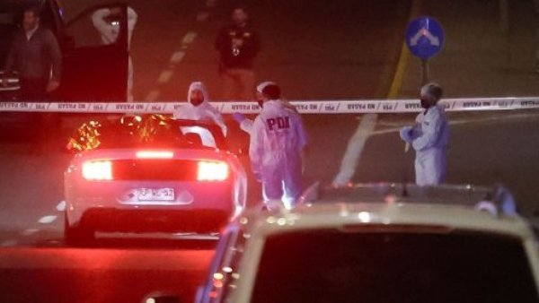 Un fallecido y tres heridos deja balacera en comuna de Lo Espejo
