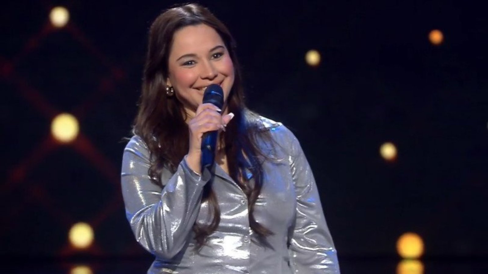 Javiera sorprende como Myriam Hernández
