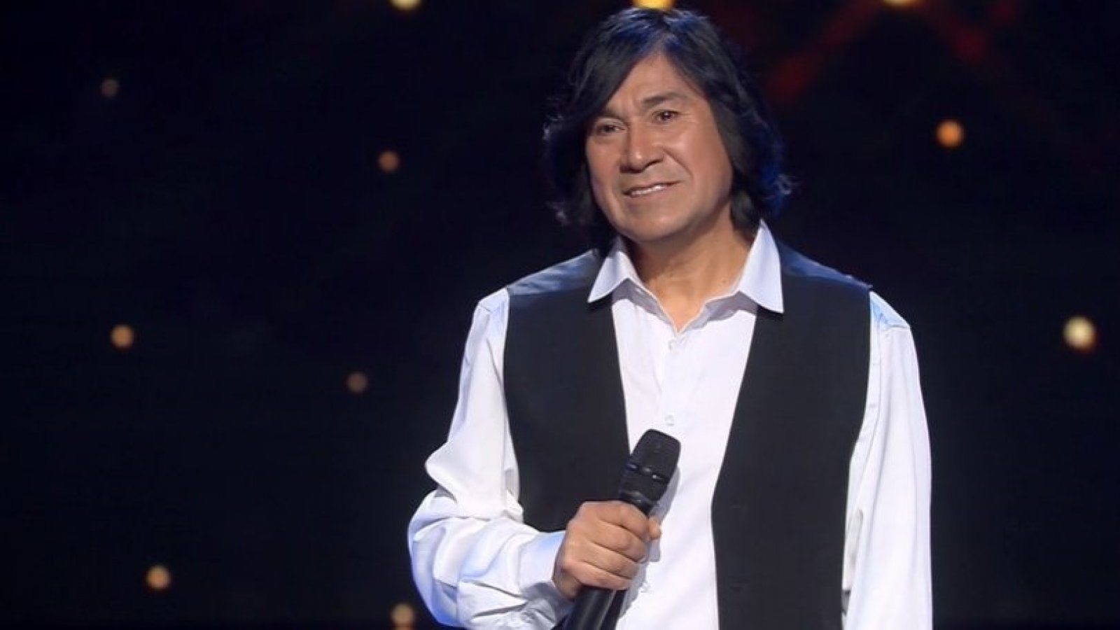 El romanticismo de Camilo Sesto llega con la voz de Jorge Catalán
