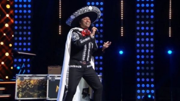 Francisco trae lo mejor de México como Pedro Fernández

